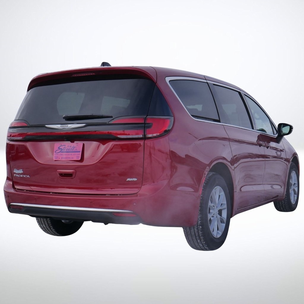 New 2026 Chrysler Pacifica SELECT AWD Passenger Van