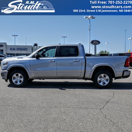 2025 Ram 1500 BIG HORN CREW CAB 4X4 5'7 BOX Pickup J5055