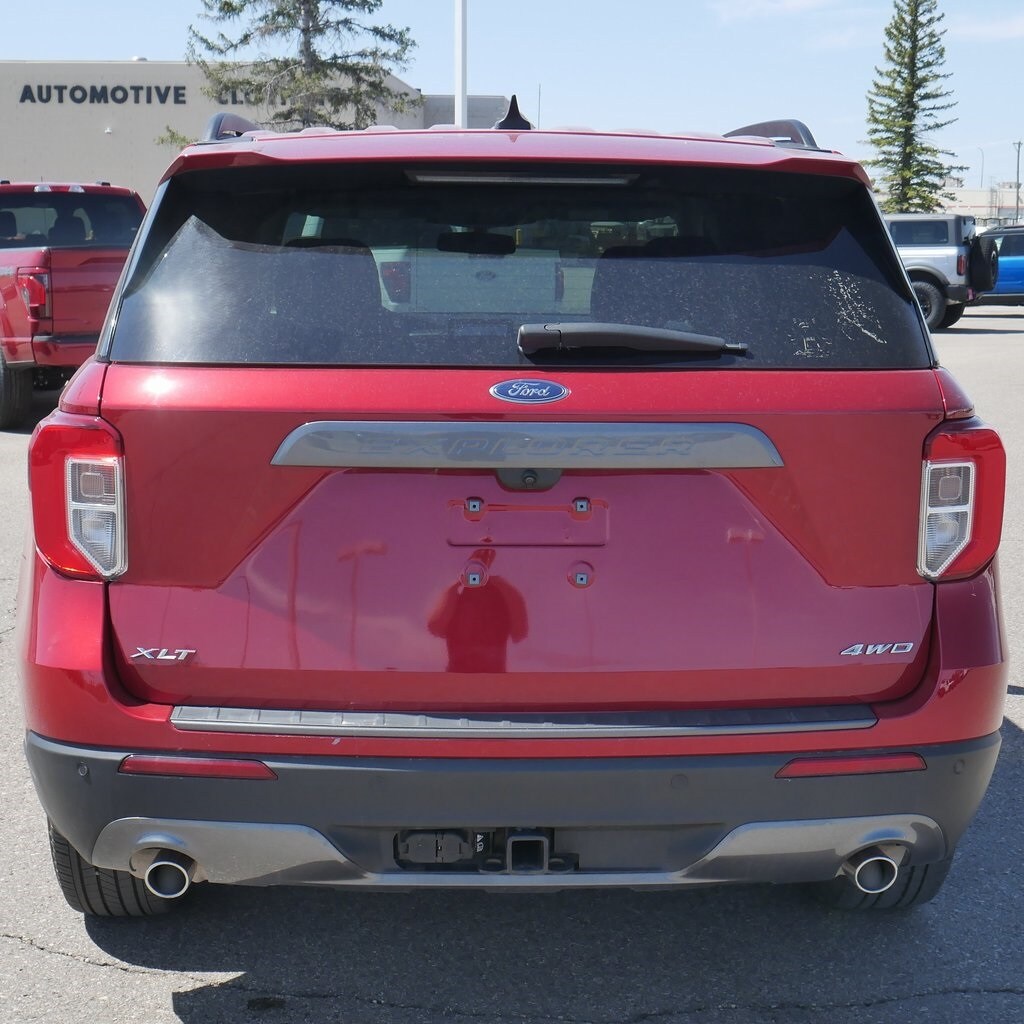 2023 Ford Explorer XLT photo 3