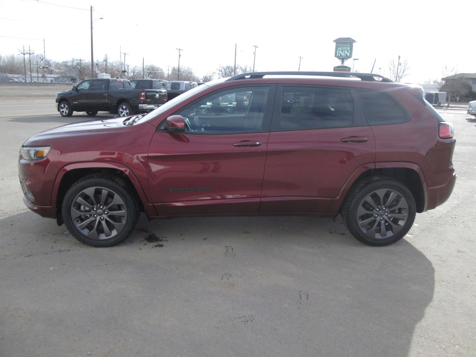 Used 2020 Jeep Cherokee Limited with VIN 1C4PJMDN9LD544874 for sale in Chinook, MT