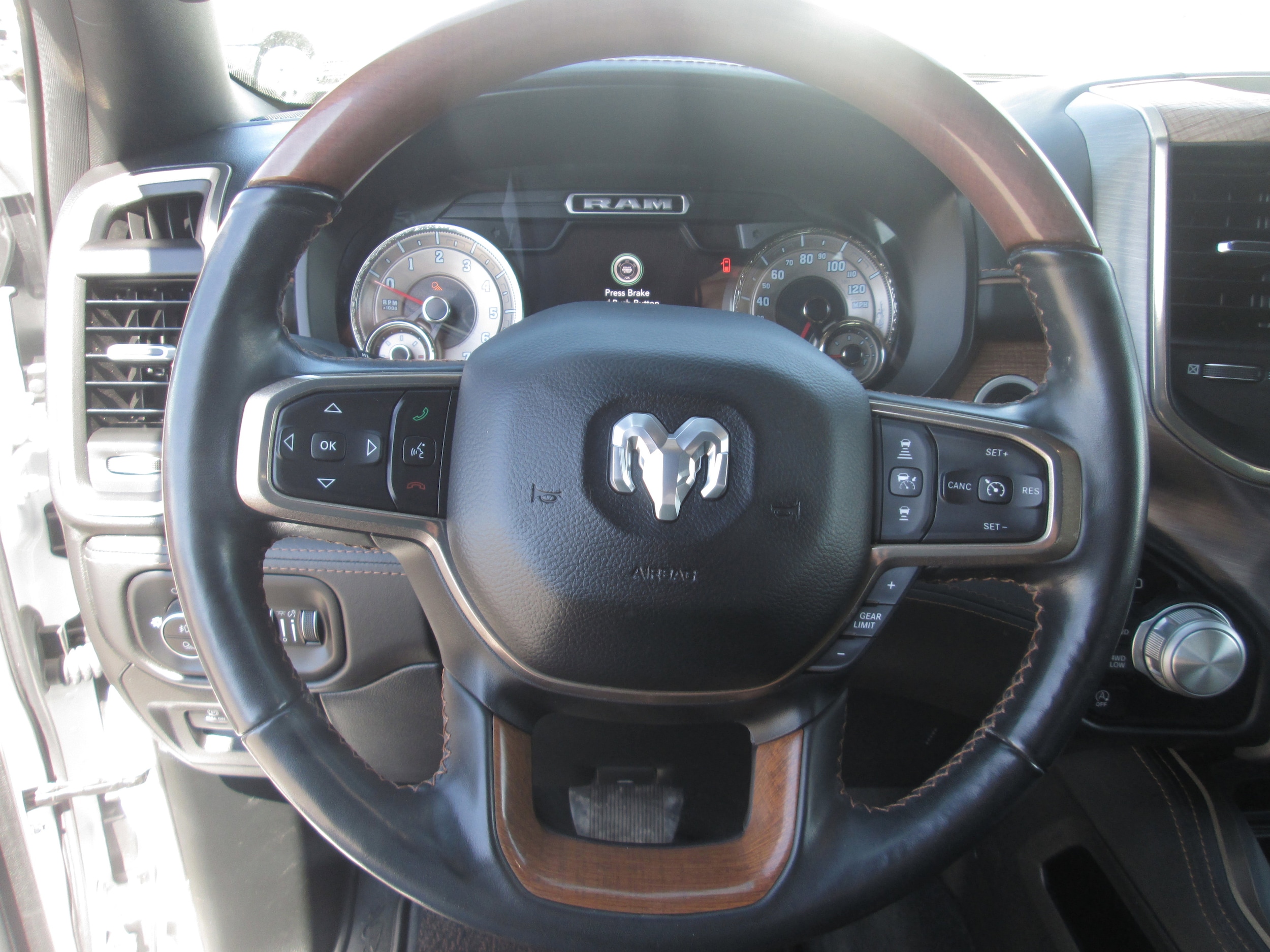 2020 RAM Ram 1500 Pickup Longhorn - Photo 15