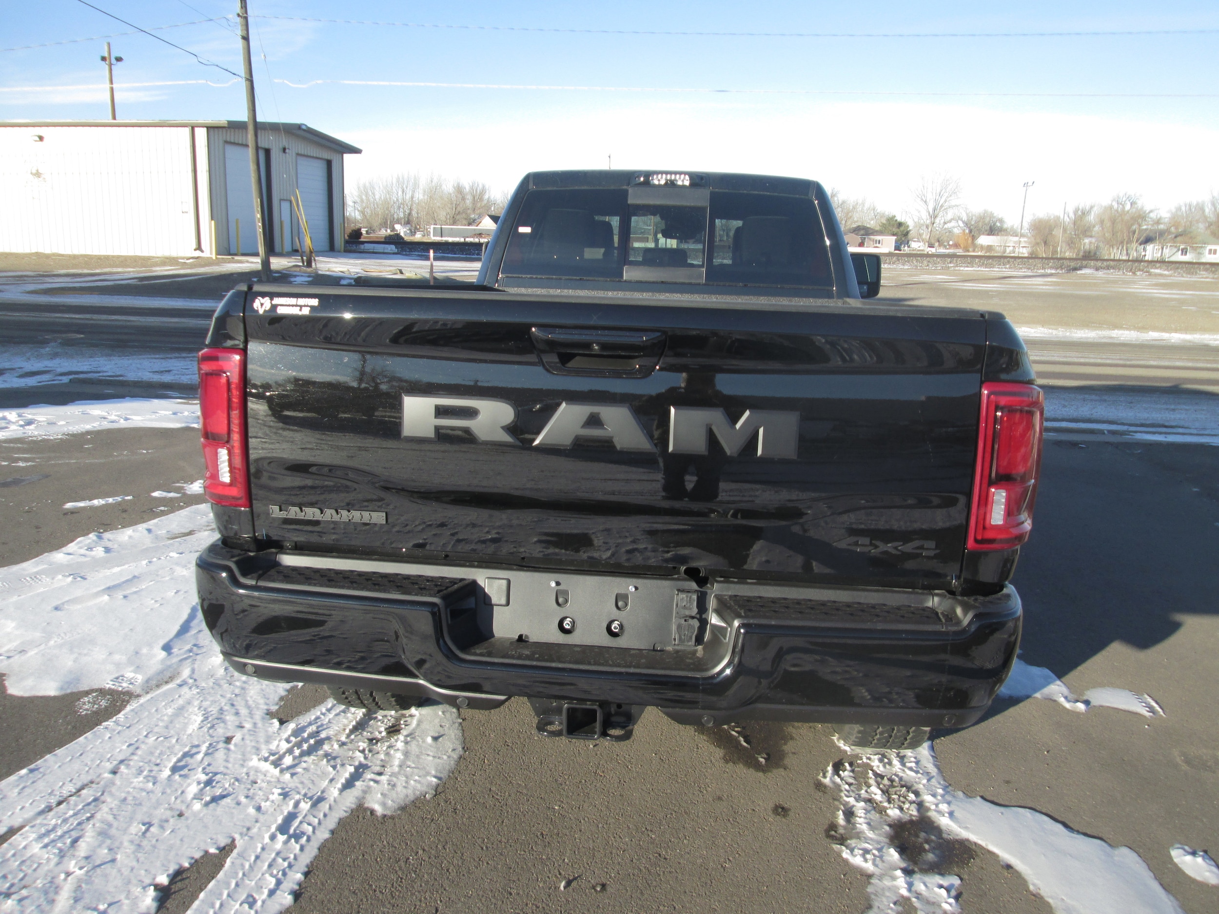 2026 RAM 3500 Laramie - Photo 6