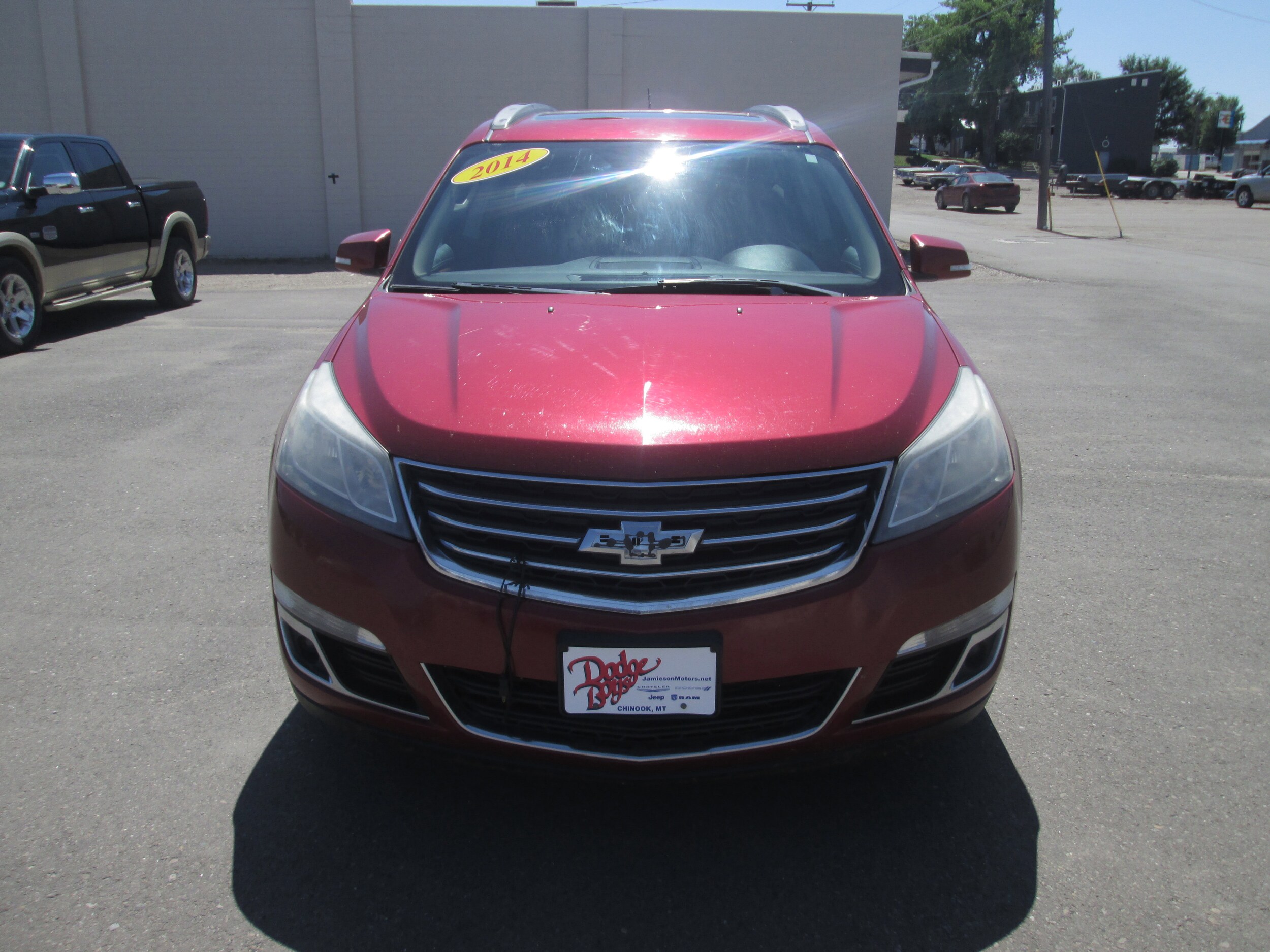 2014 Chevrolet Traverse 2LT photo 2