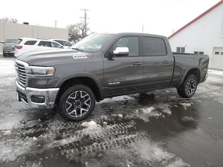 2026 Ram 1500 LARAMIE CREW CAB 4X4 6'4 BOX Pickup