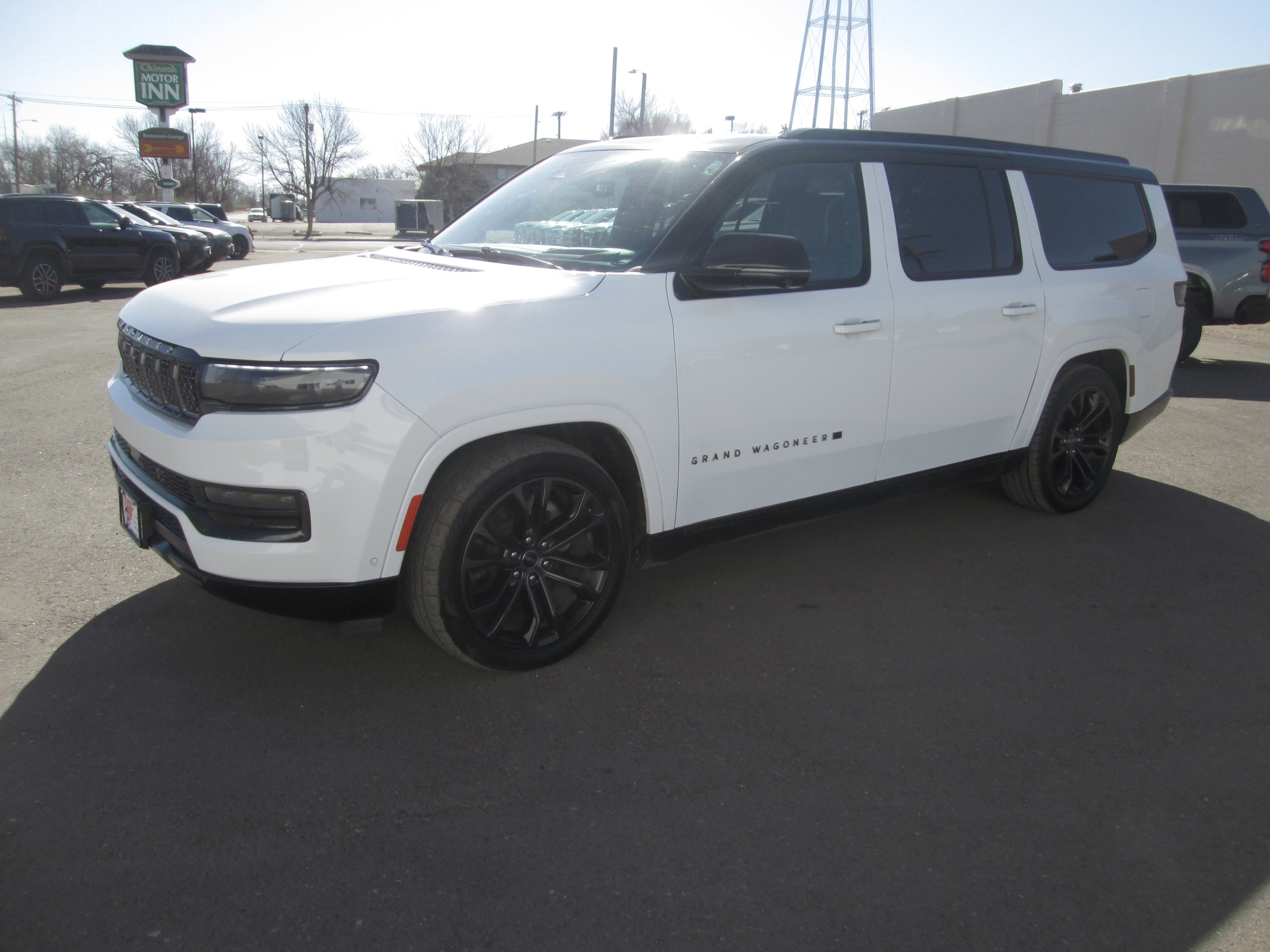 2024 Jeep Grand Wagoneer L Series II Obsidian 4WD's photo