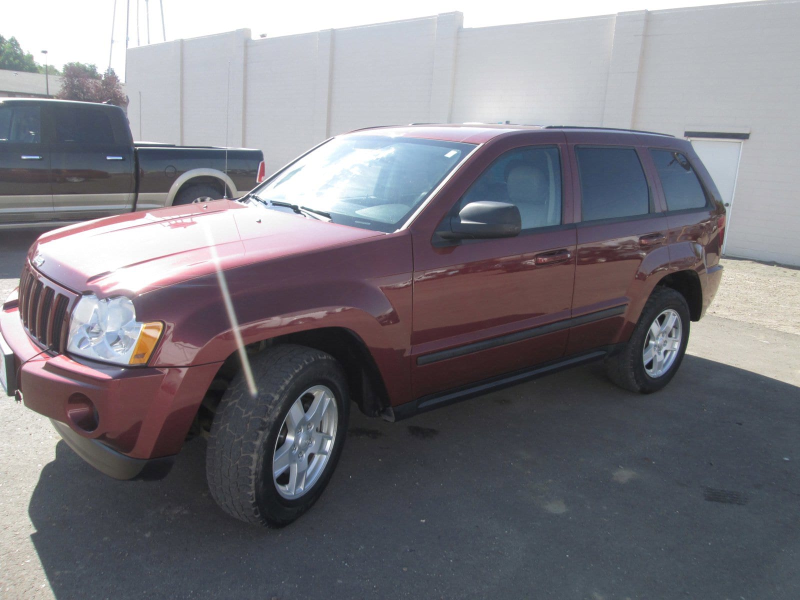 Used 2007 Jeep Grand Cherokee Laredo with VIN 1J8GR48K67C668534 for sale in Chinook, MT