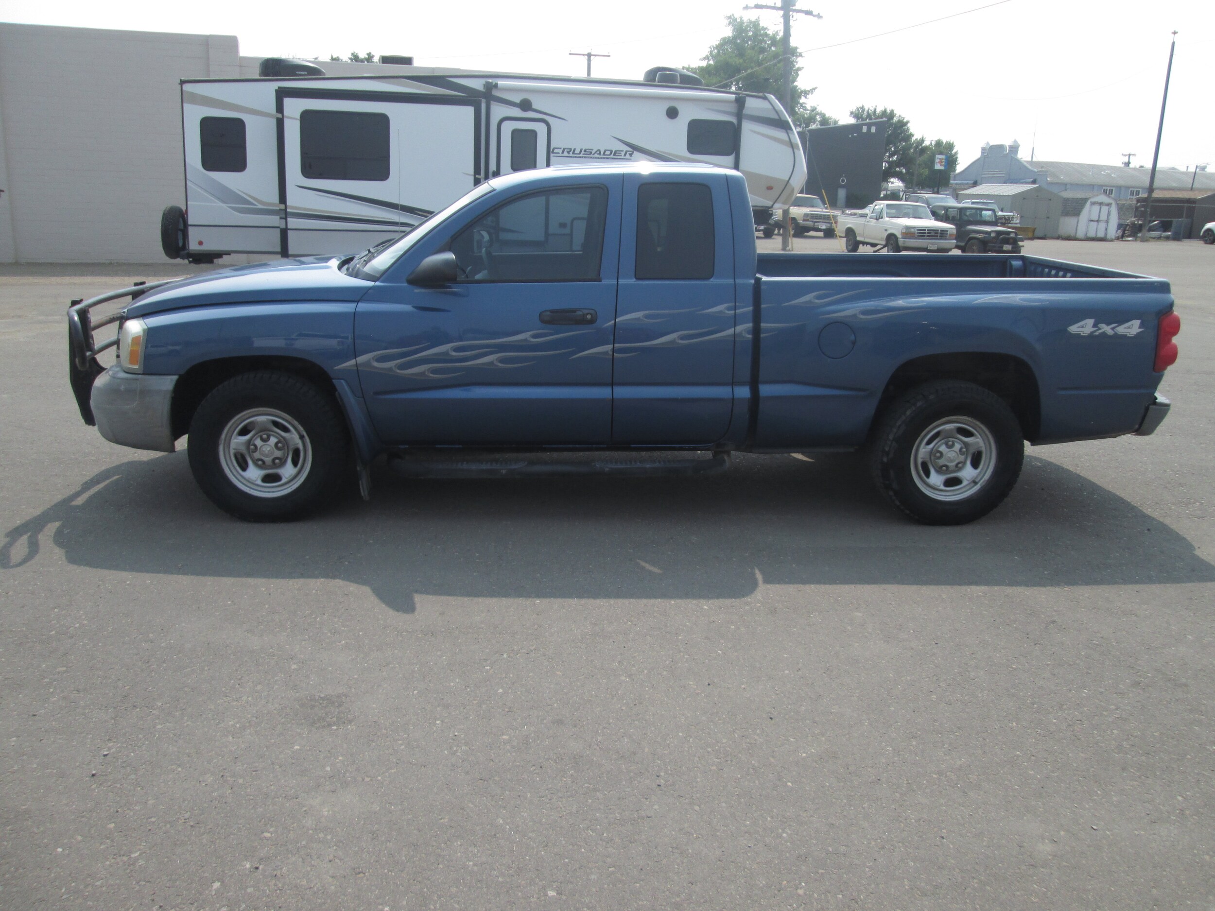 Used 2005 Dodge Dakota ST with VIN 1D7HW22K15S252658 for sale in Chinook, MT