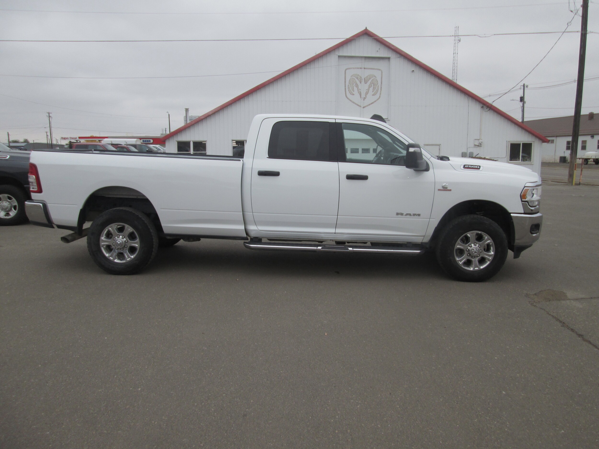 2023 Ram 2500 Big Horn photo 3