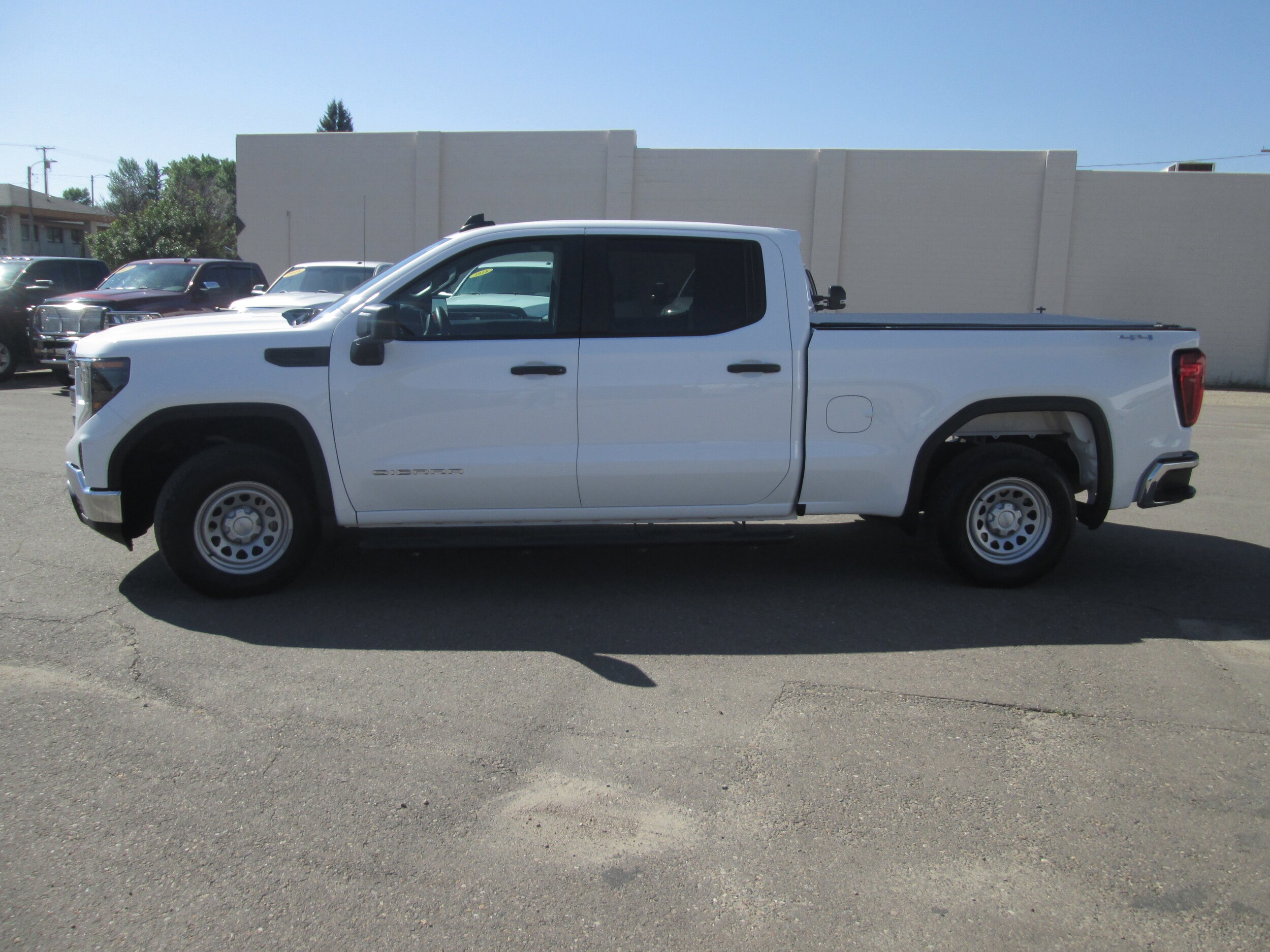 2024 Gmc Sierra 1500 Pro photo 2