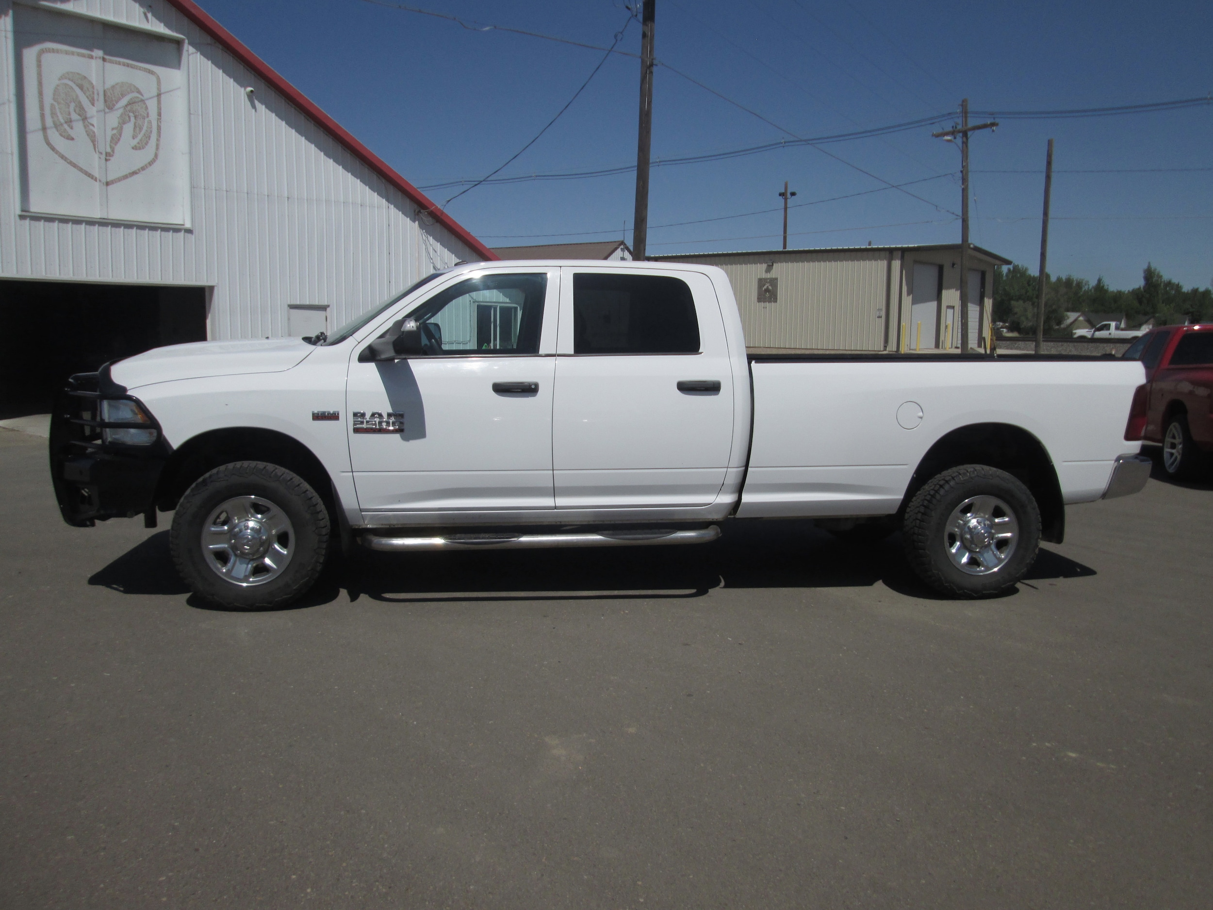 Used 2018 RAM Ram 2500 Pickup Tradesman with VIN 3C6UR5HJ0JG336981 for sale in Chinook, MT