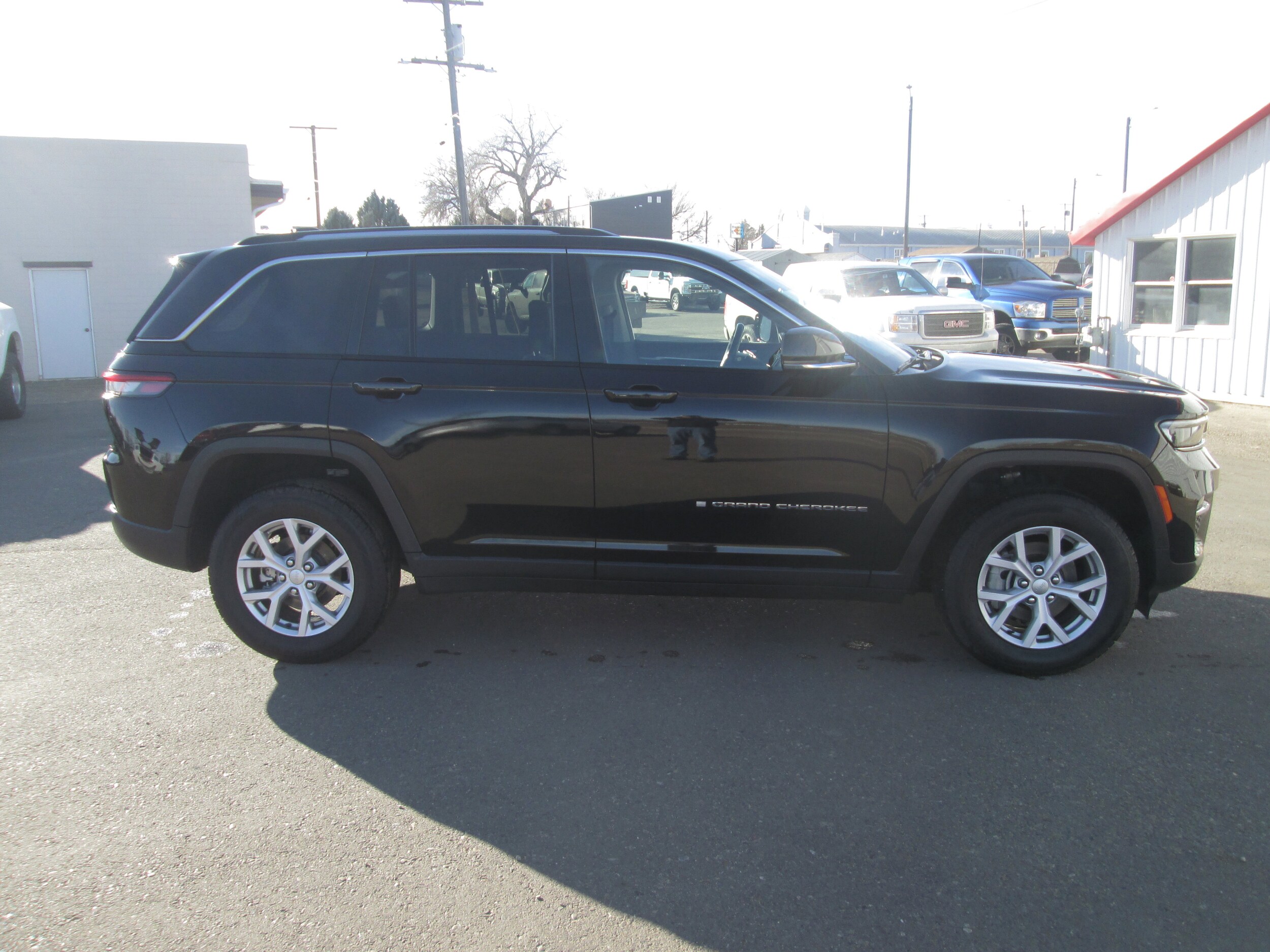 2022 Jeep Grand Cherokee Limited photo 4