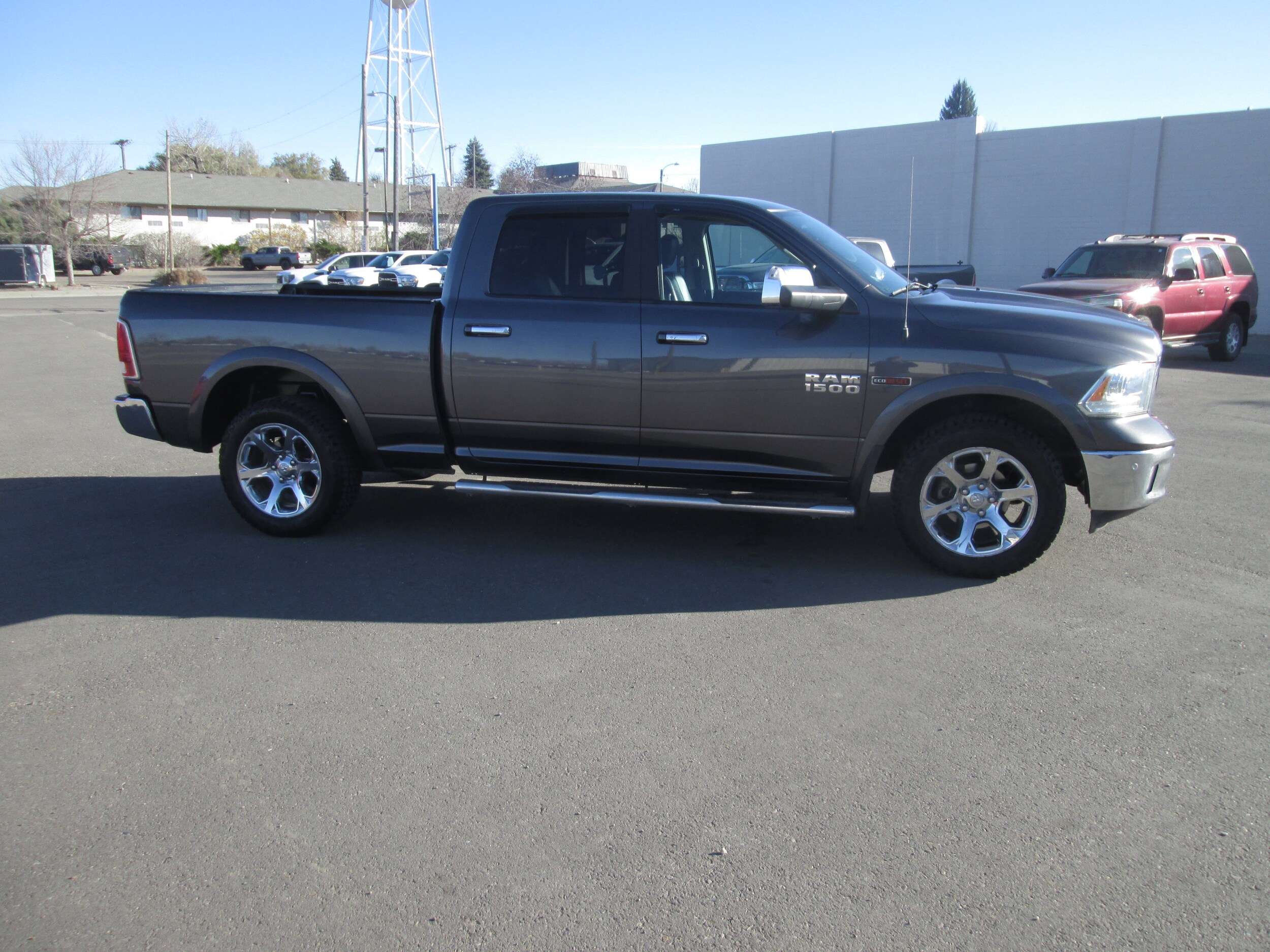 2018 Ram 1500 Laramie photo 4