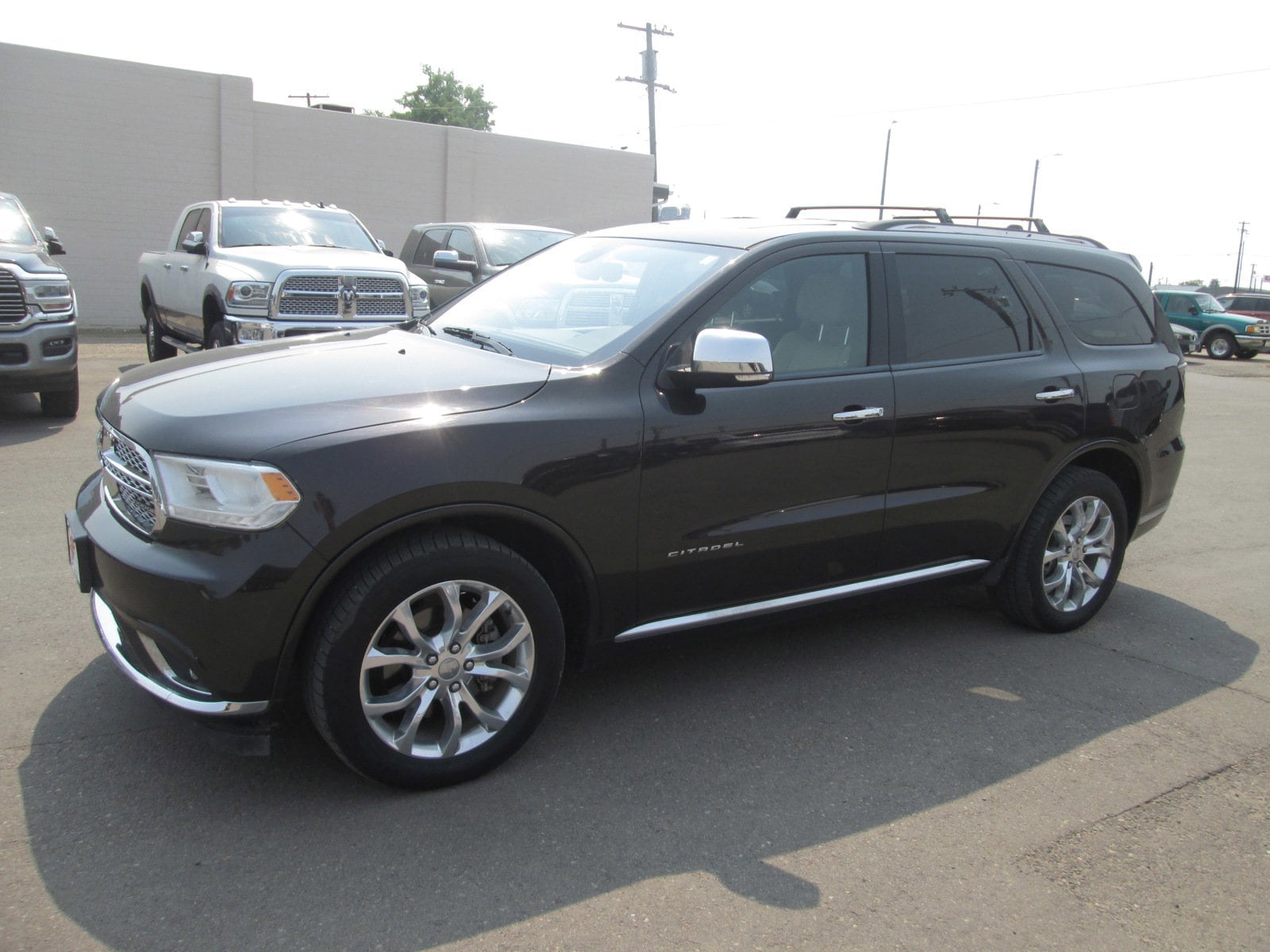 Used 2017 Dodge Durango Citadel with VIN 1C4RDJEG4HC723979 for sale in Chinook, MT