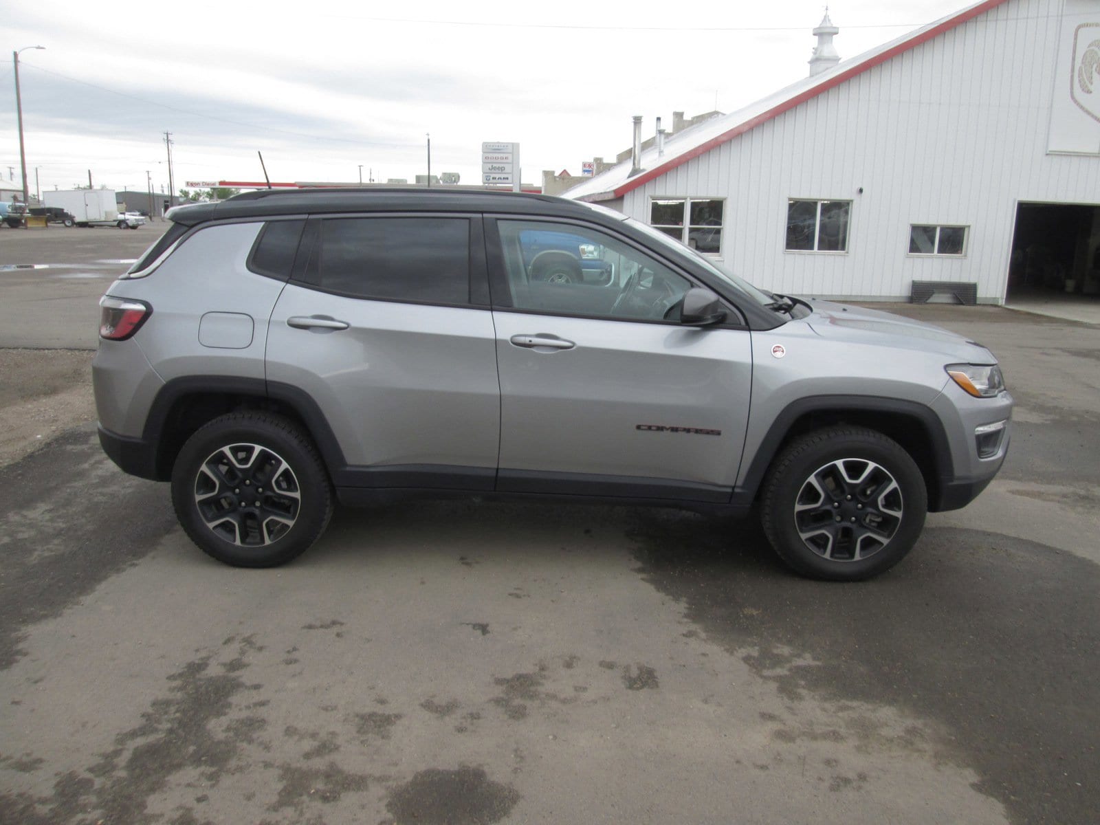 Used 2021 Jeep Compass Trailhawk with VIN 3C4NJDDB3MT501415 for sale in Chinook, MT