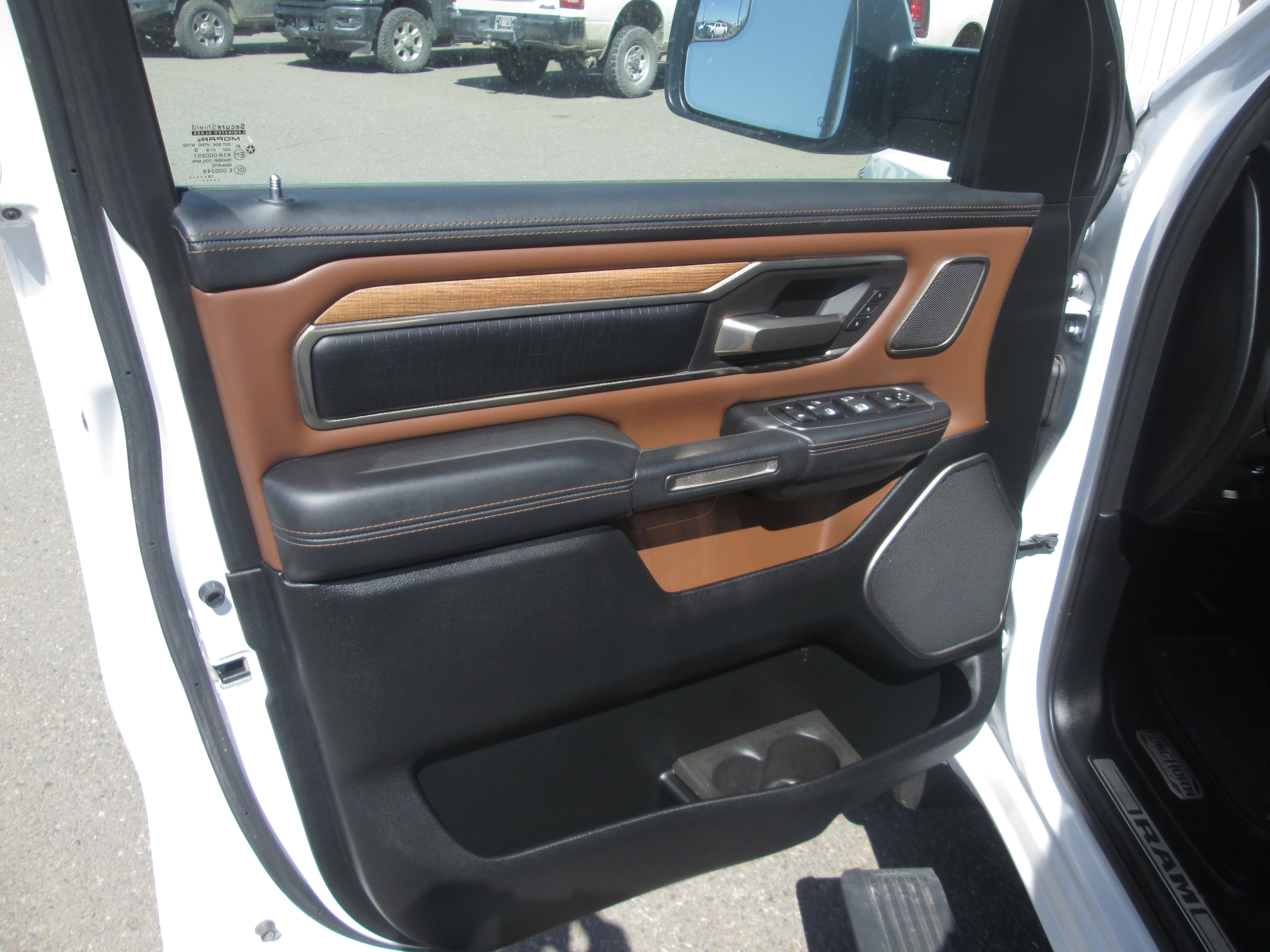 2020 RAM Ram 1500 Pickup Longhorn - Photo 17