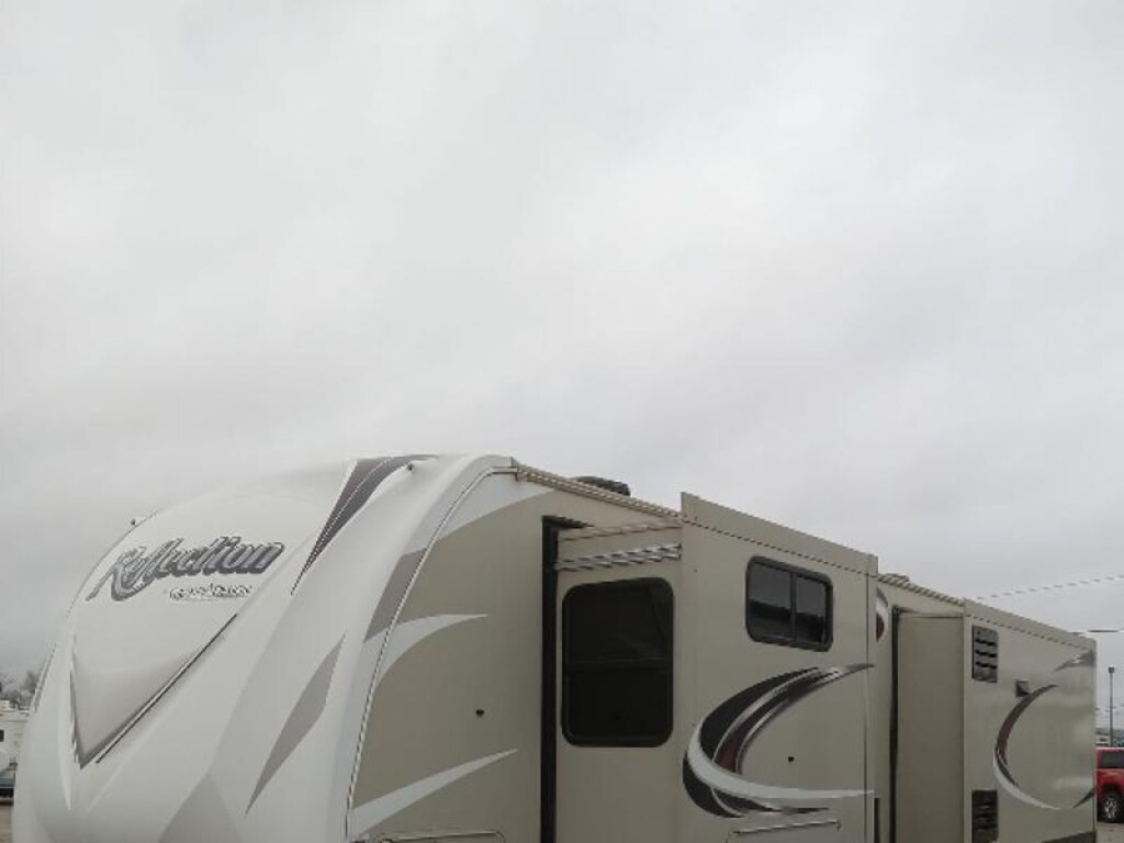 Used 2016 Grand Desi Reflection