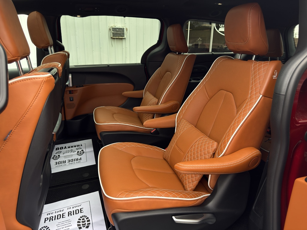 2026 Chrysler Pacifica Pinnacle - Photo 25