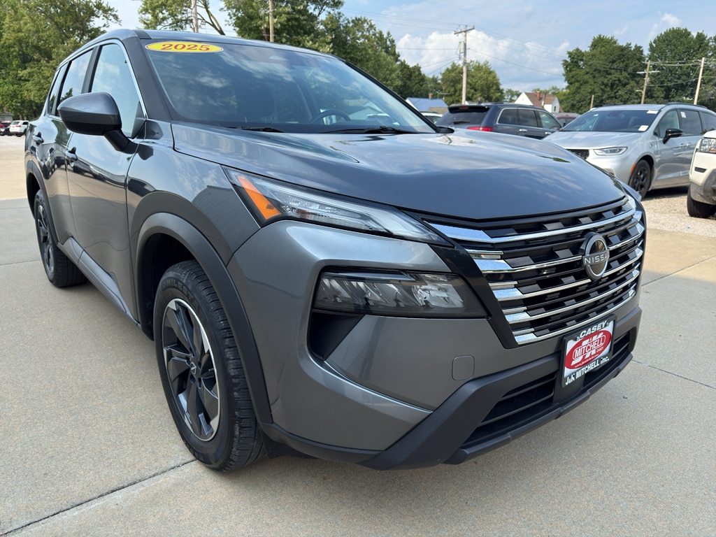Used 2025 Nissan Rogue SV Wagon