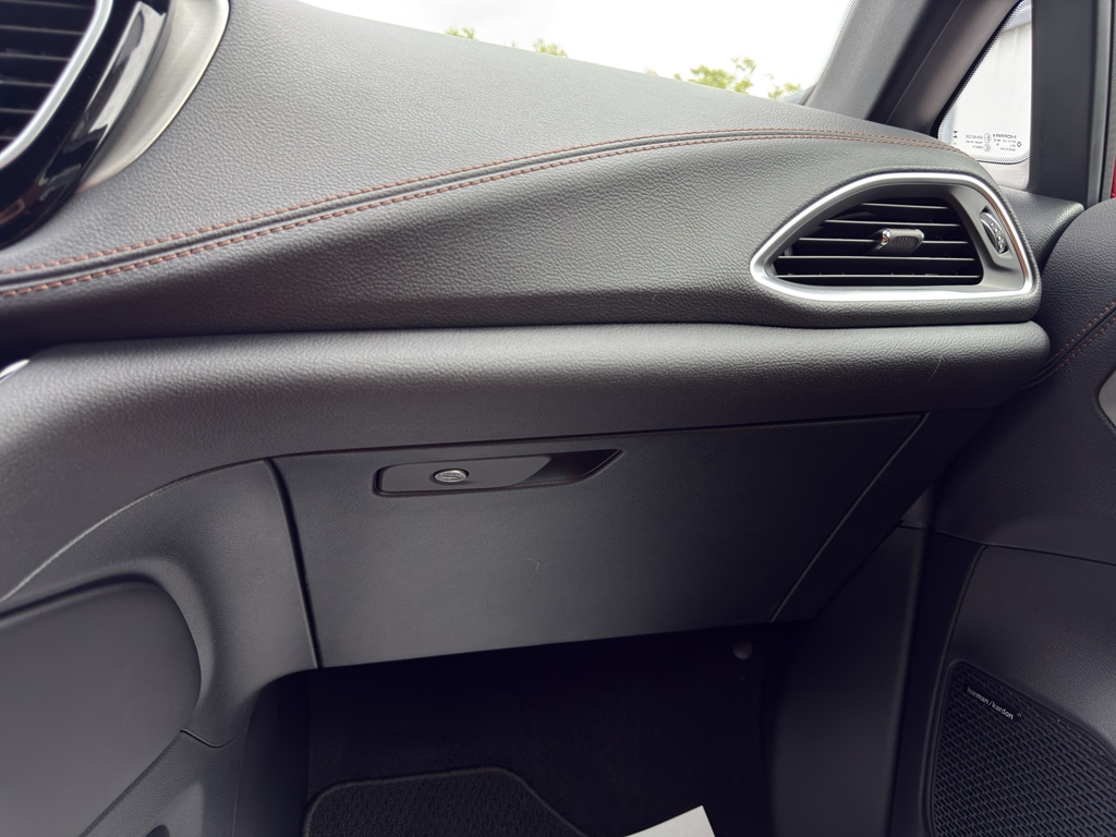 2026 Chrysler Pacifica Pinnacle - Photo 23