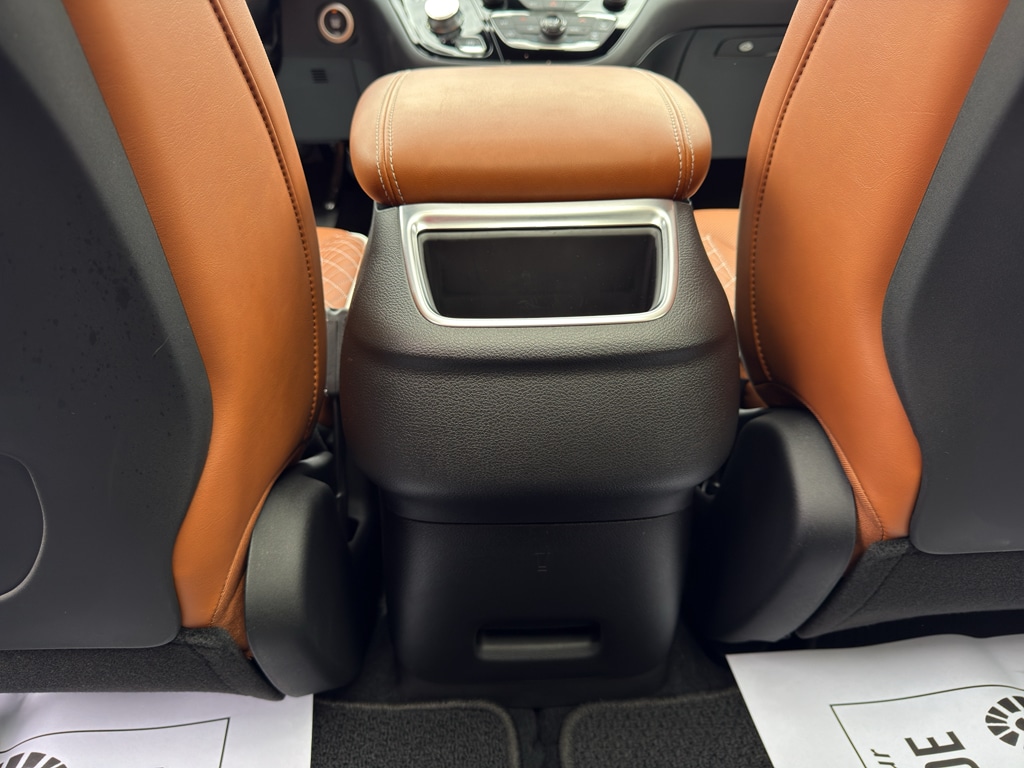 2026 Chrysler Pacifica Pinnacle - Photo 28
