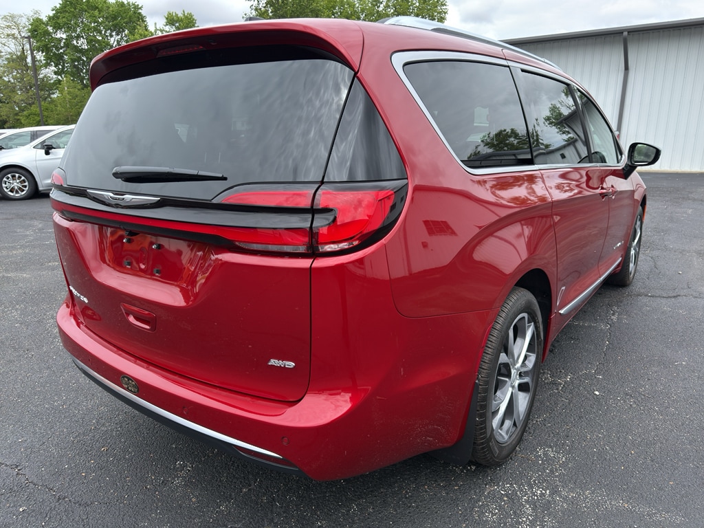 2026 Chrysler Pacifica Pinnacle - Photo 5