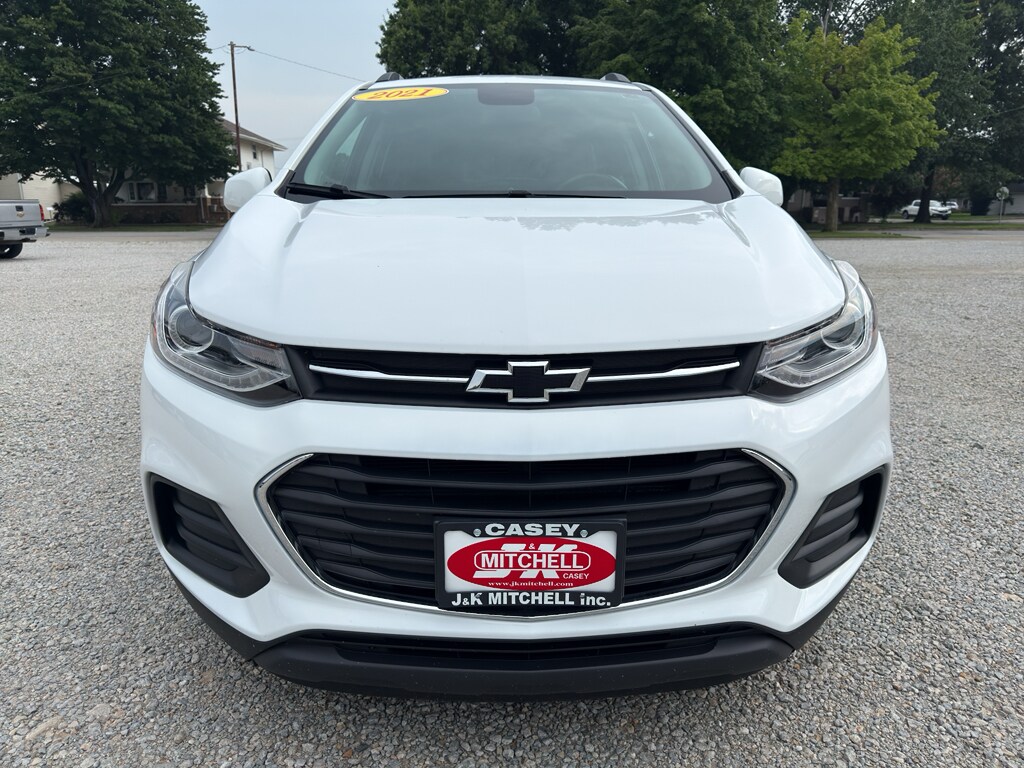 Used 2021 Chevrolet Trax LT with VIN KL7CJLSB7MB327318 for sale in Casey, IL