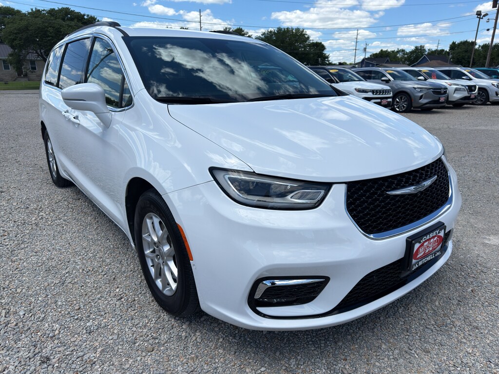 Used 2022 Chrysler Pacifica Touring L Passenger Van