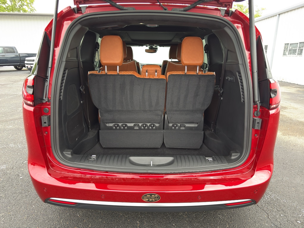2026 Chrysler Pacifica Pinnacle - Photo 7