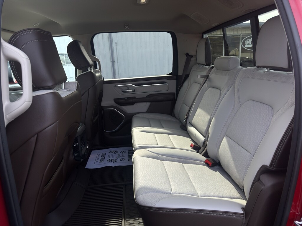 2026 RAM 1500 Laramie - Photo 30