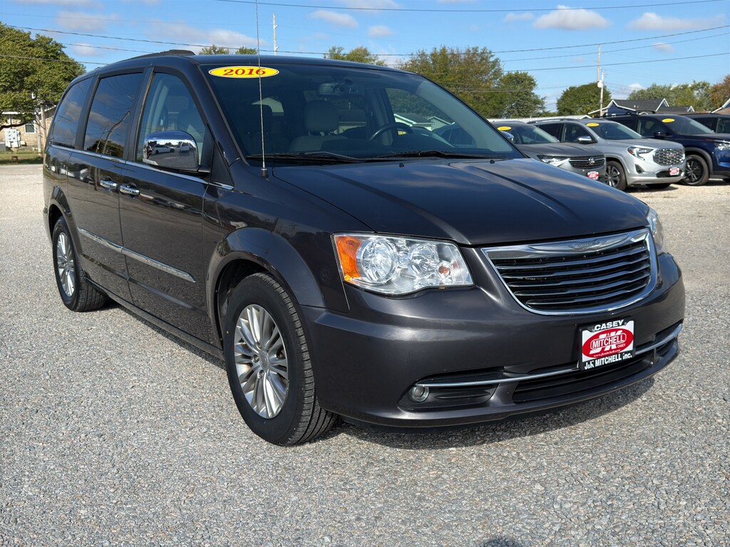 Used 2016 Chrysler Town & Country Touring-L Anniversary Edition Passenger Van