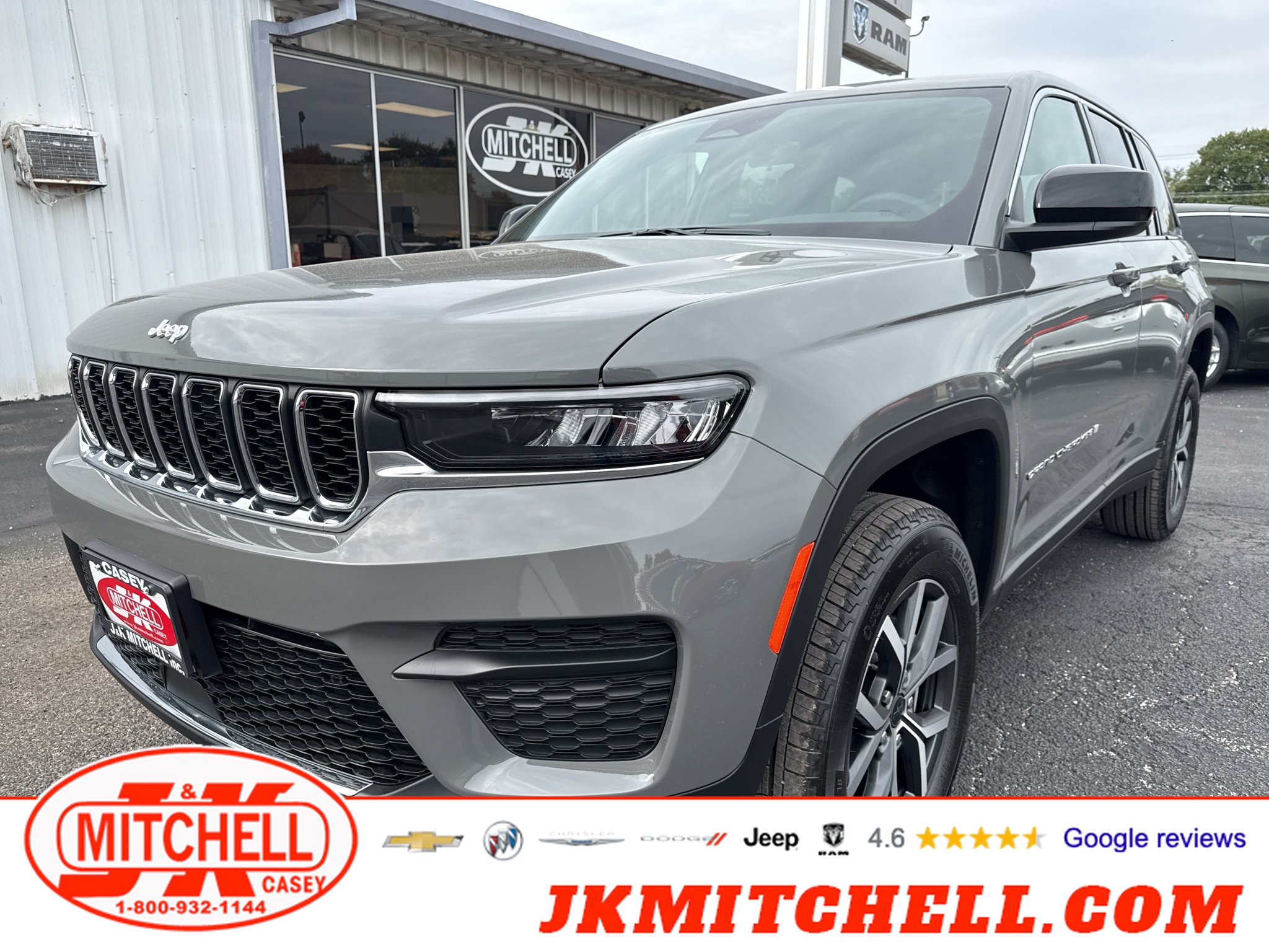 2027 Jeep Grand Cherokee LAREDO 4X4 Sport Utility