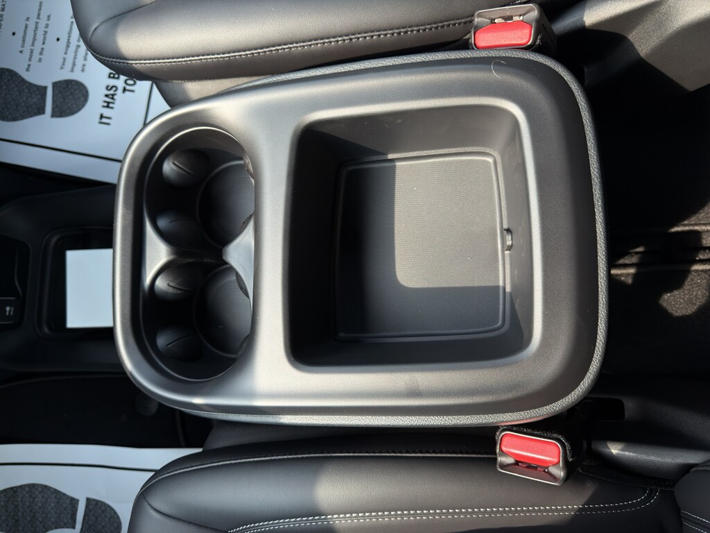 2026 Chrysler Pacifica Select - Photo 26