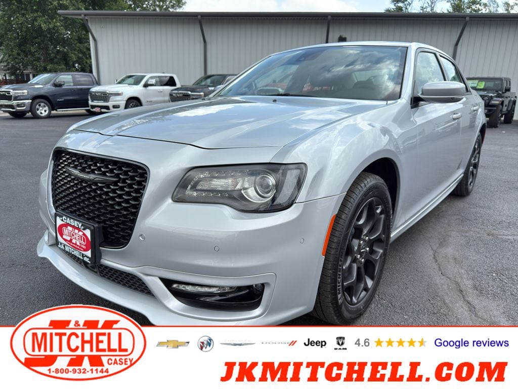 2023 Chrysler 300 TOURING L AWD