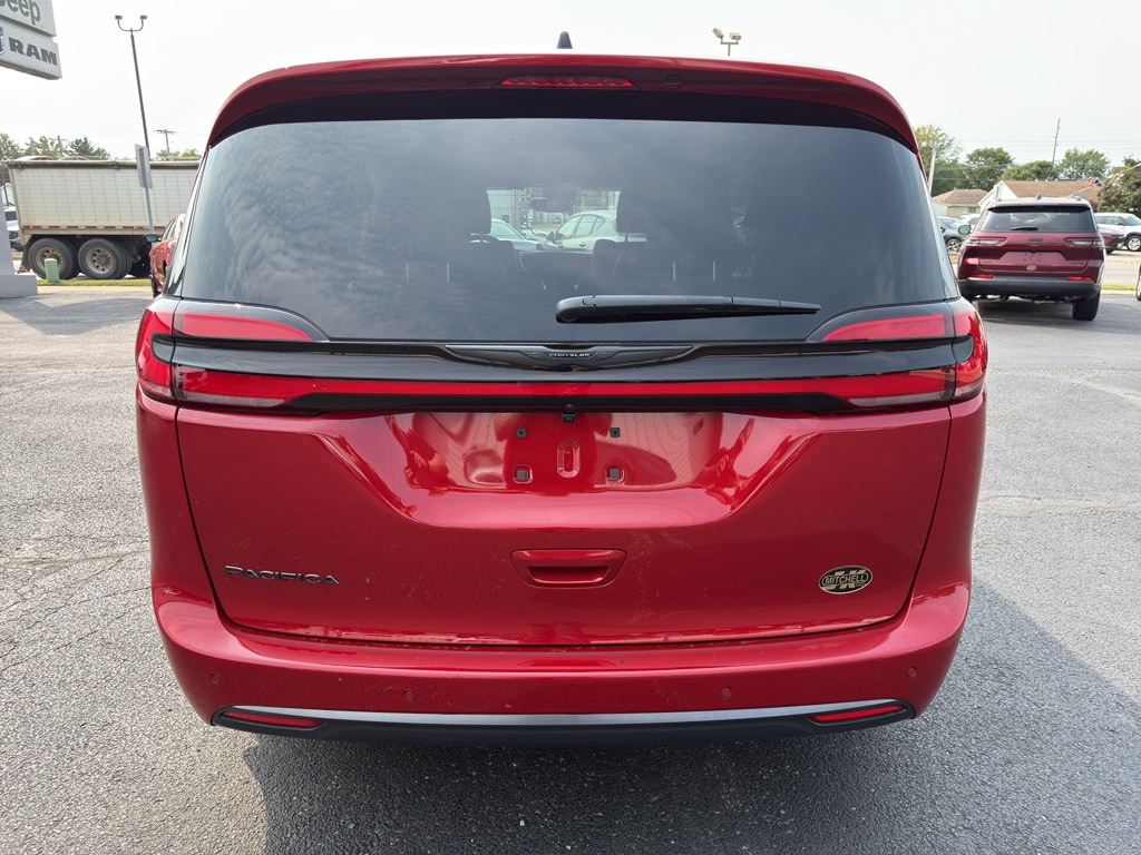 2026 Chrysler Pacifica Select - Photo 6
