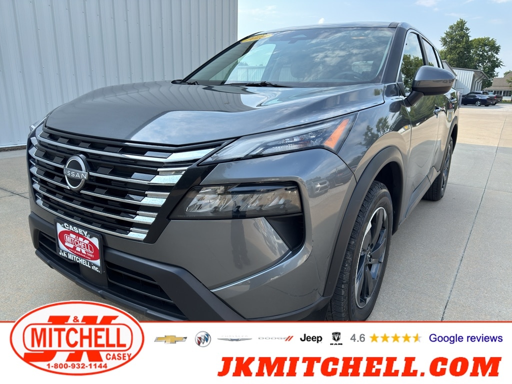 Used 2025 Nissan Rogue SV Wagon