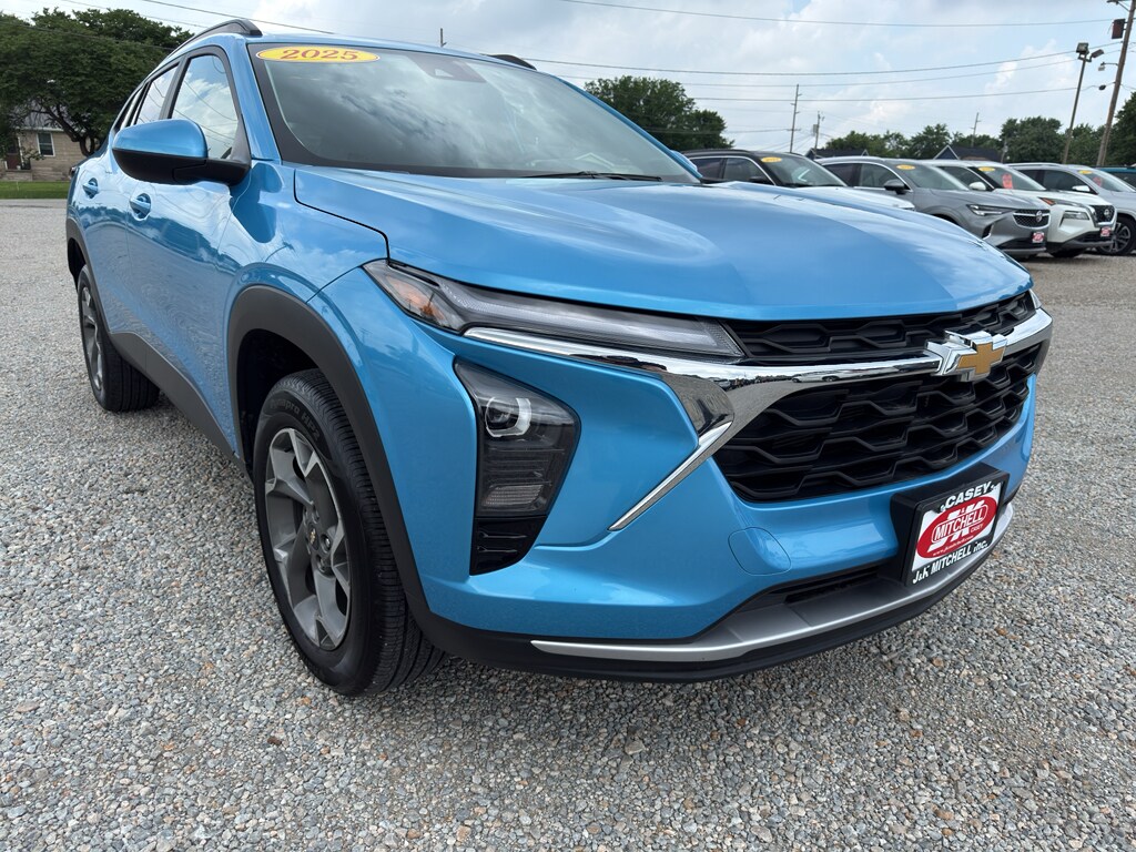 Used 2025 Chevrolet Trax LT Wagon