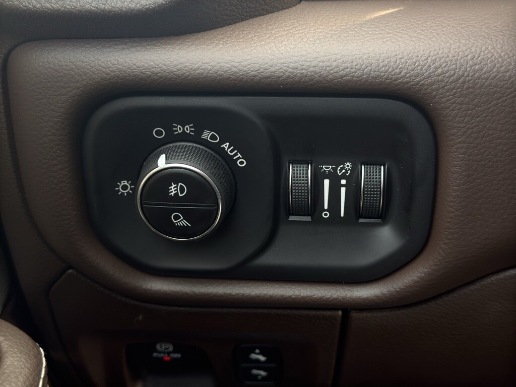 2026 RAM 1500 Laramie - Photo 12