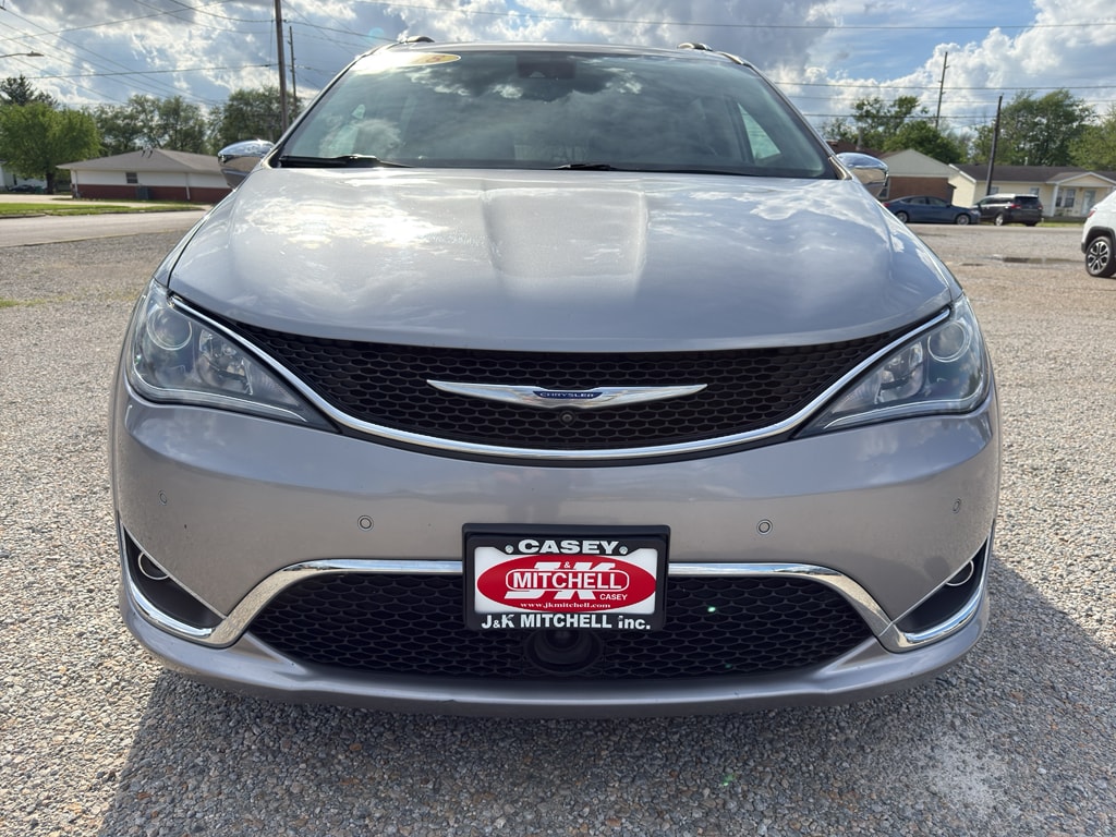 Used 2018 Chrysler Pacifica Limited