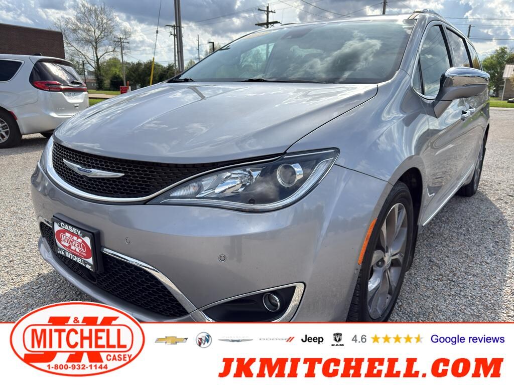Used 2018 Chrysler Pacifica Limited