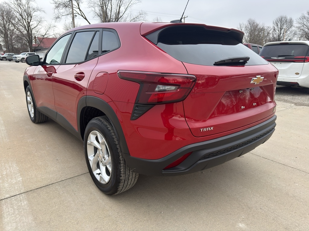 2026 Chevrolet Trax LS - Photo 9