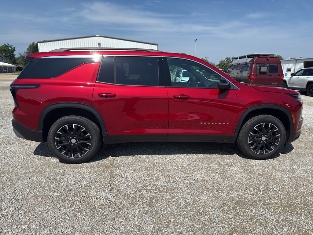 New 2026 Chevrolet Traverse LT SUV
