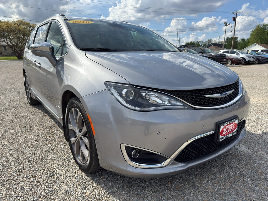 Used 2018 Chrysler Pacifica Limited