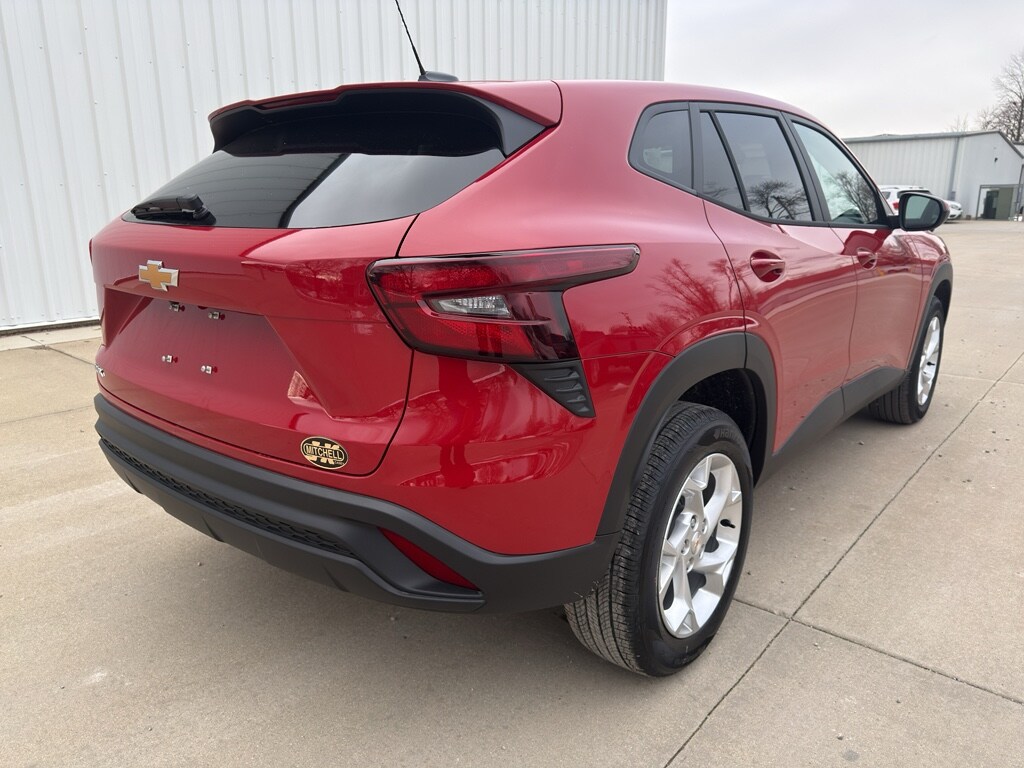 2026 Chevrolet Trax LS - Photo 6