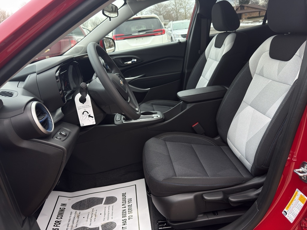 2026 Chevrolet Trax LS - Photo 11
