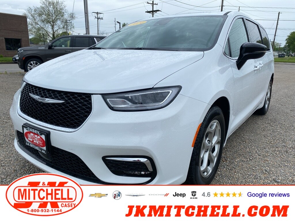 Used 2024 Chrysler Pacifica Limited