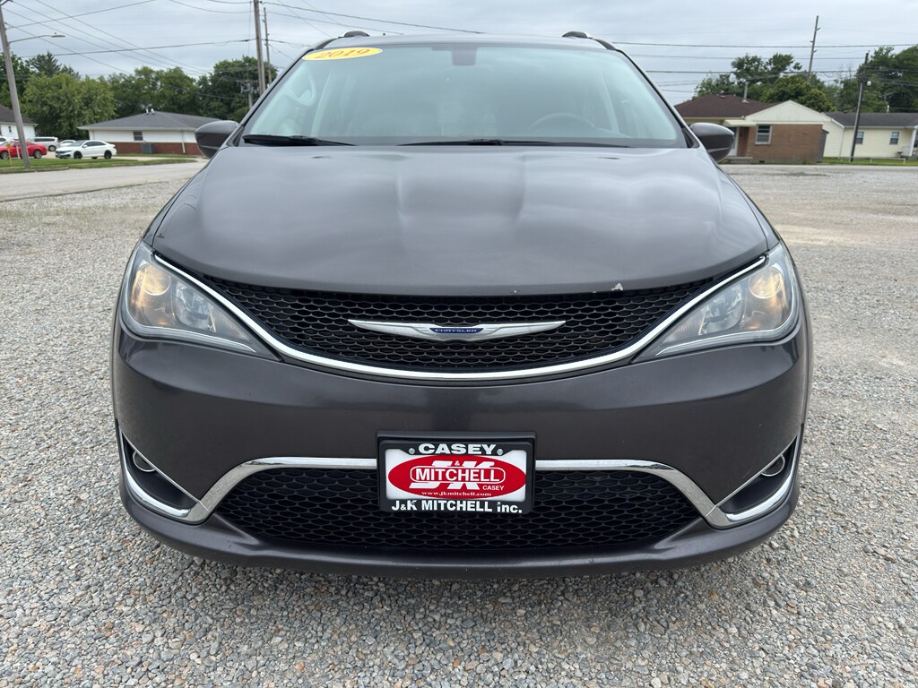 Used 2019 Chrysler Pacifica Touring L
