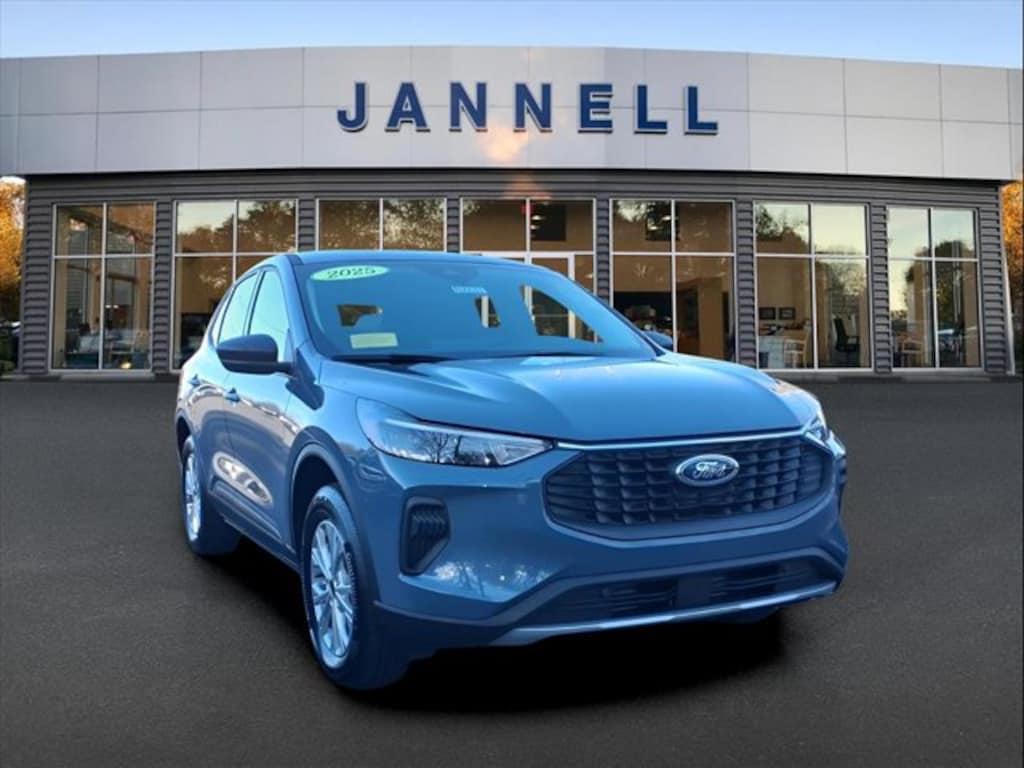 Used 2025 Ford Escape Active SUV