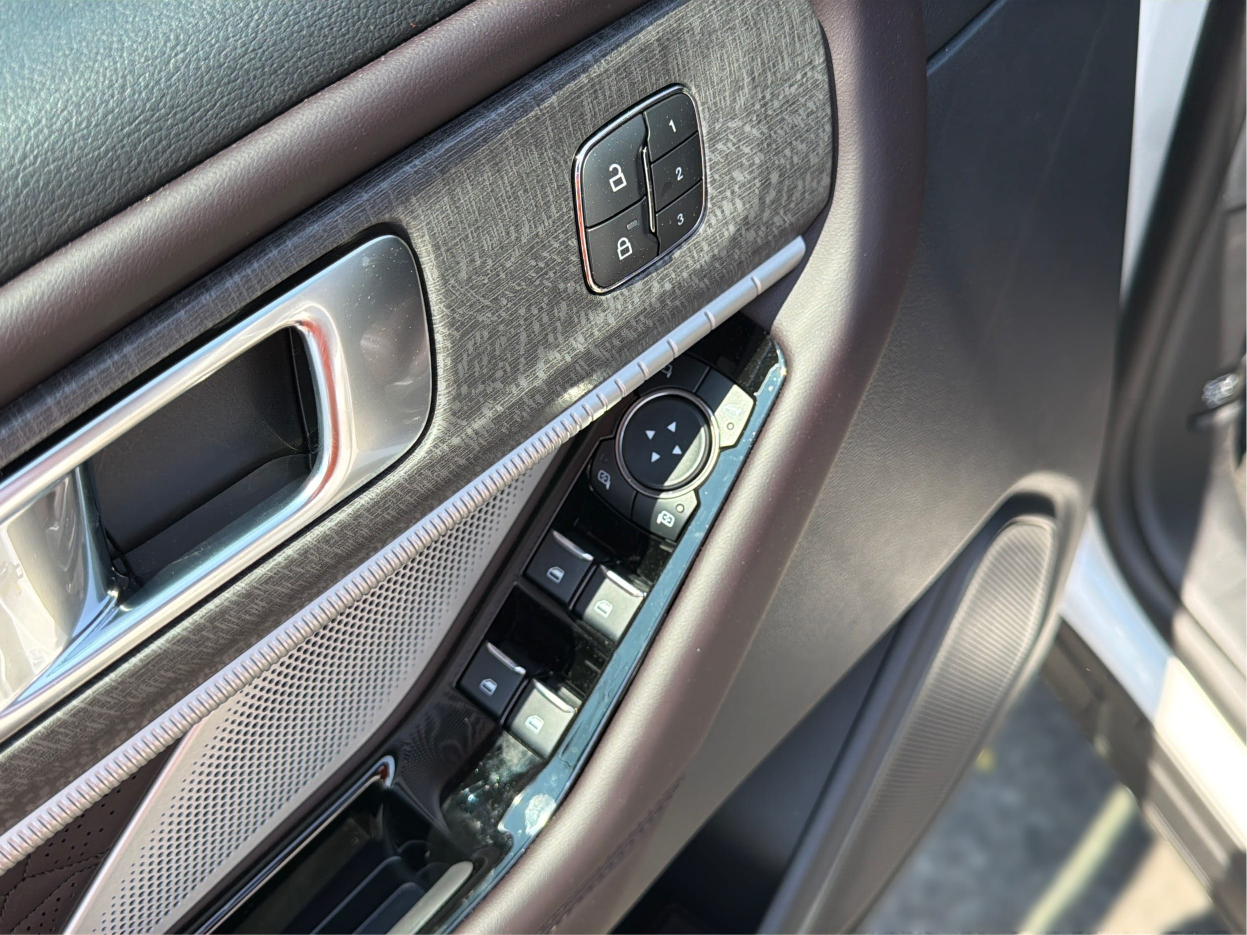 2026 Ford Explorer Platinum - Photo 29