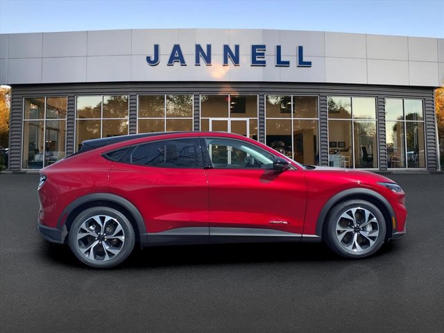 2024 Ford Mustang Mach-E Select photo 4