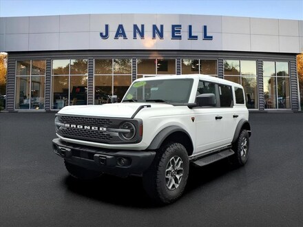 2025 Ford Bronco Badlands SUV